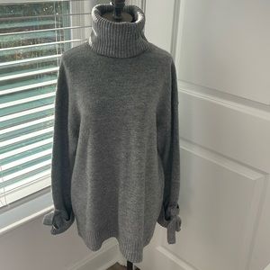 Zara Grey Knit Sweater - Size M